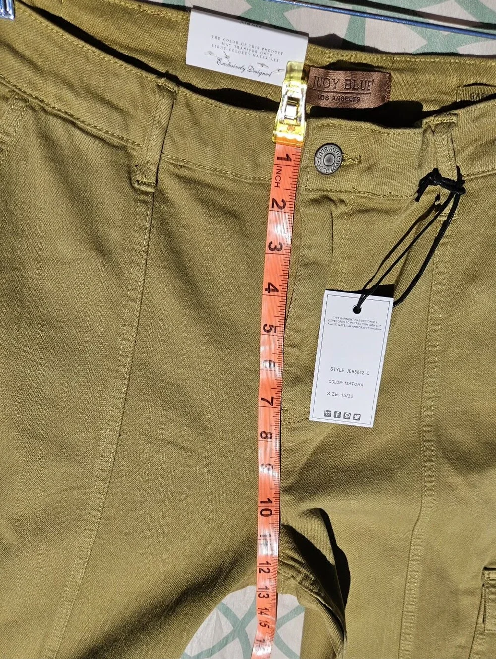 Judy Blue High Rise Cargo Straight-Leg Jean in Matcha Green Size 15/32 NWT - Picture 9 of 14